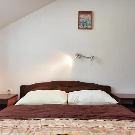 Stefani In - Nord-dalmatien 招待所 3*